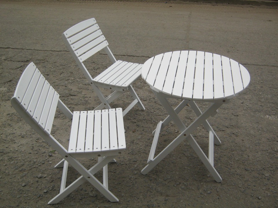 b&agrave;n ghế ngo&agrave;i trời sắp xếp ngẫu hứng